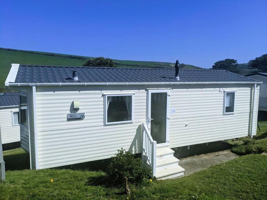 Large 4 Person Couples And Family Caravan In Newquay Bay Resort Eksteriør billede
