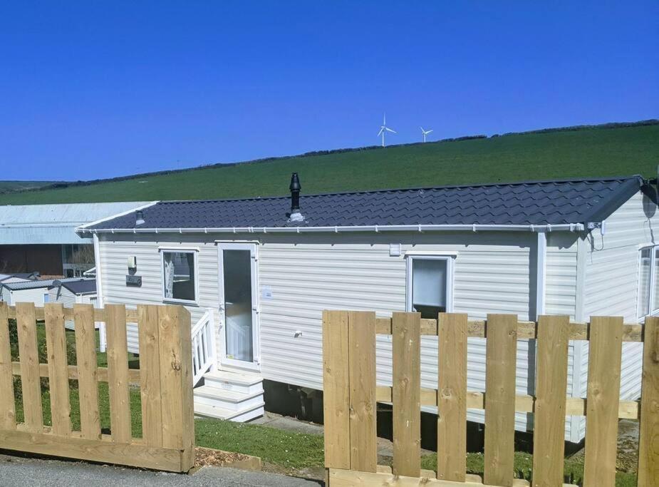 Large 4 Person Couples And Family Caravan In Newquay Bay Resort Eksteriør billede